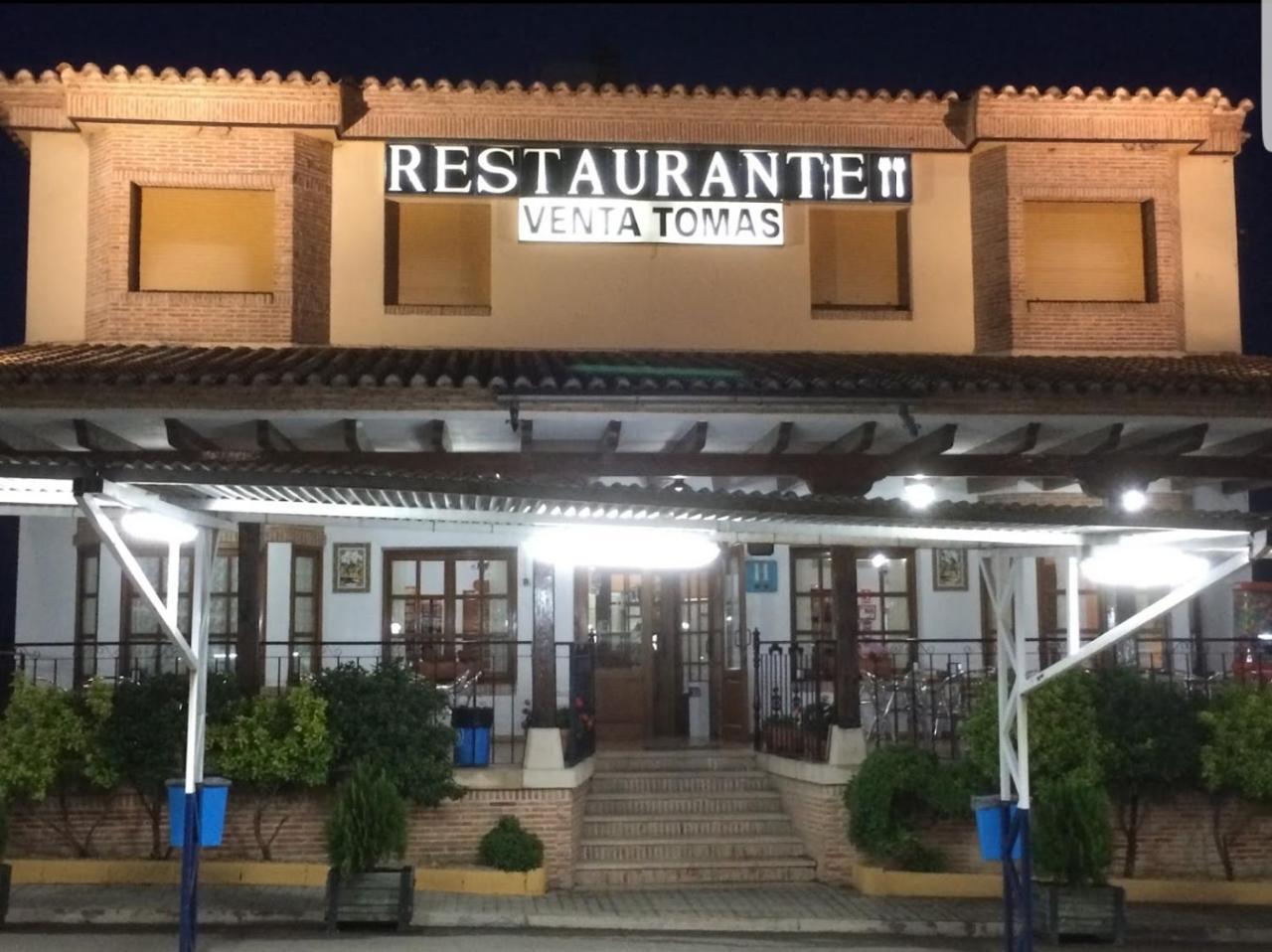 Hotel-Restaurante Venta Tomas Almuradiel Exteriér fotografie